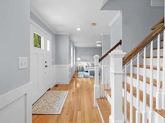 2nd image of 14 Spring St