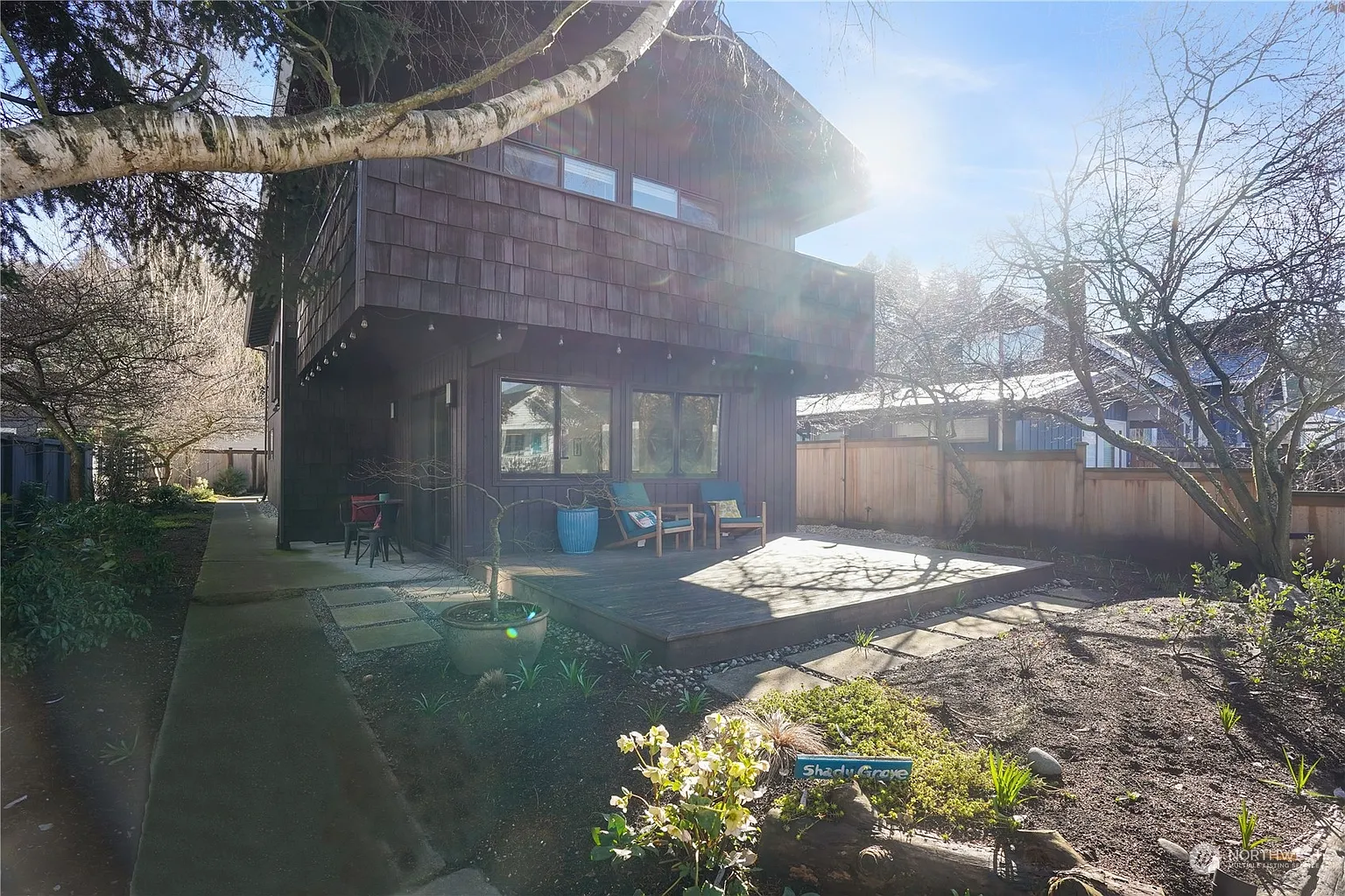 2534 56th Avenue SW photo 1