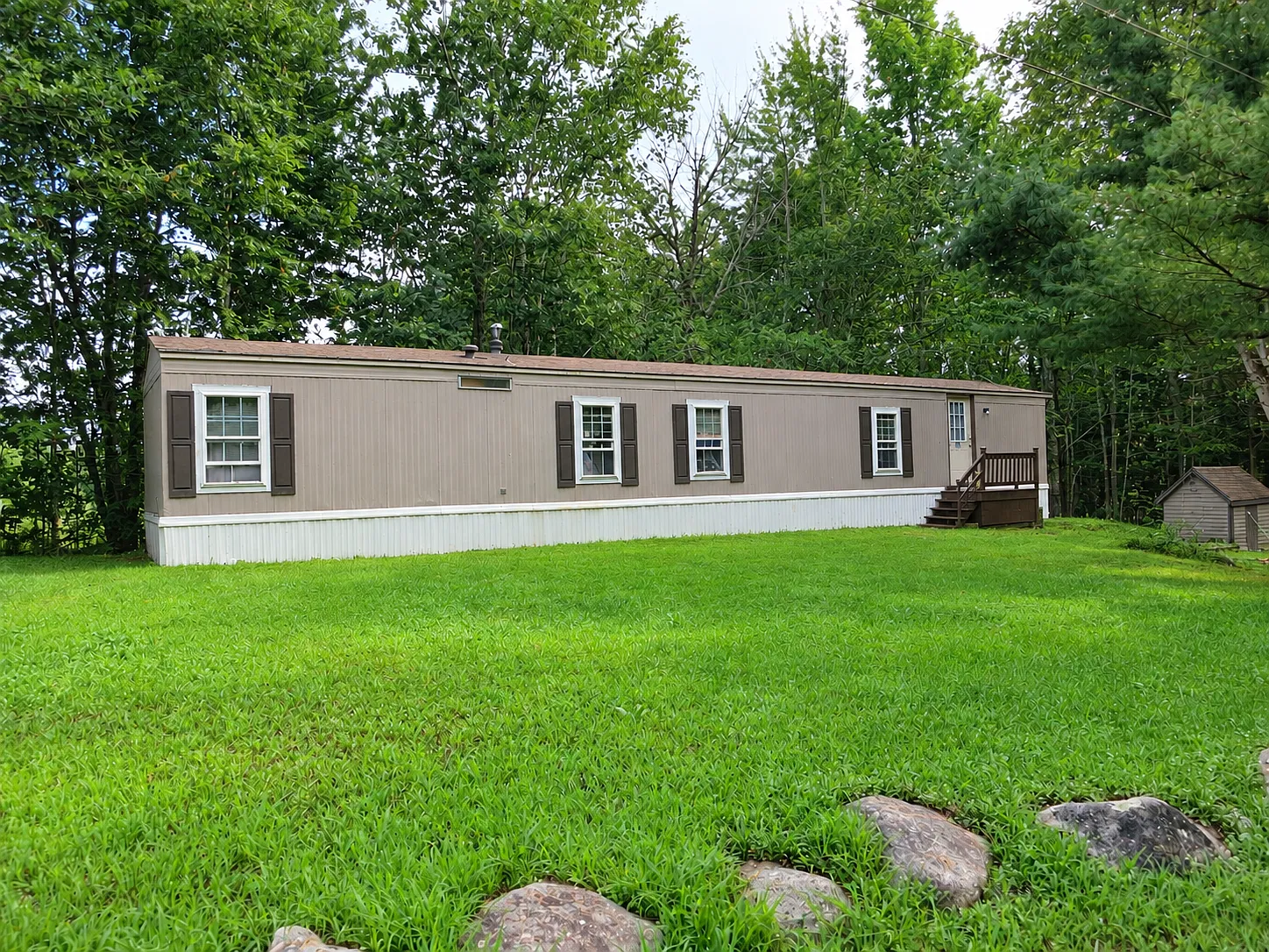 3 bed, 980 sqft, $1,550 — Photo 1