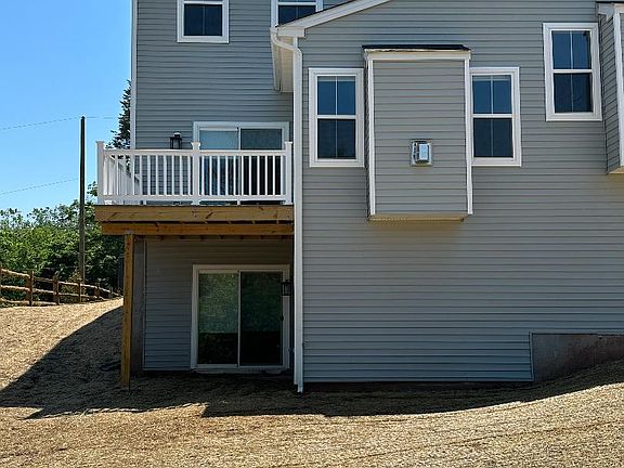2nd image of 739 Hunsberger Rd