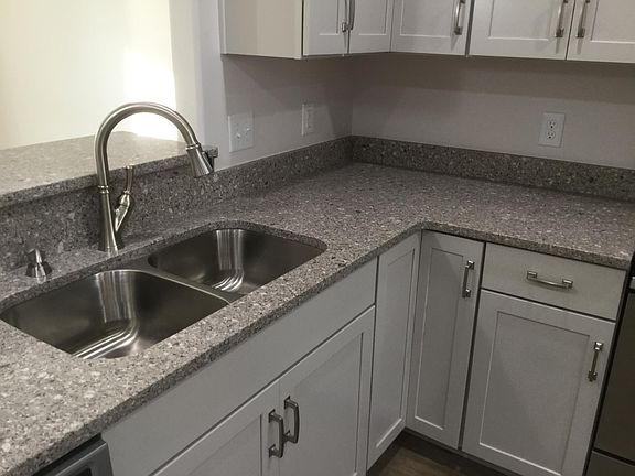 2nd image of 411 N Main St #505