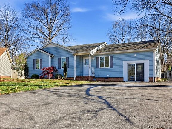 18th image of 13 Kingston Ct