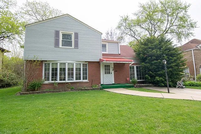 8311 Kilbourn Ave photo 1