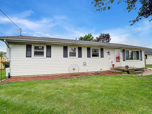 3rd image of 616 Brelsford Ave