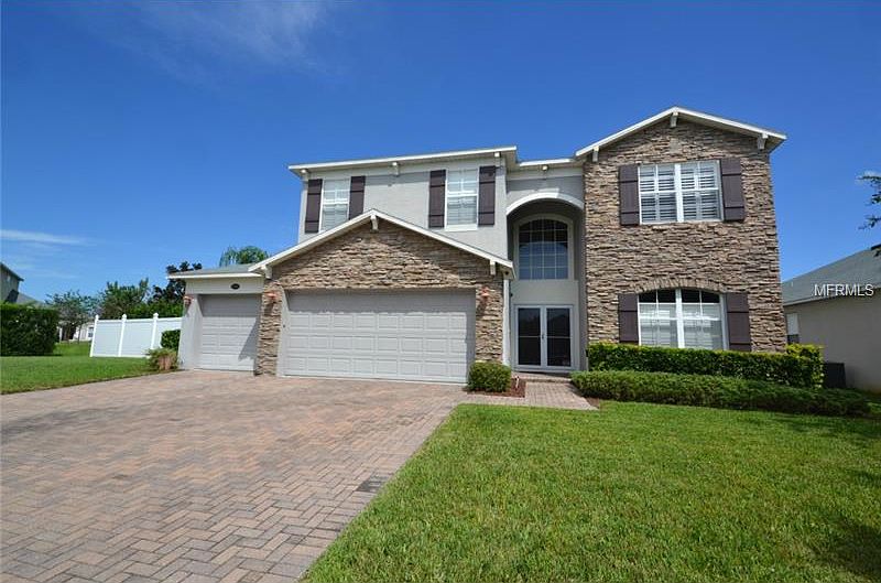 1st image of 555 Groves End Ln