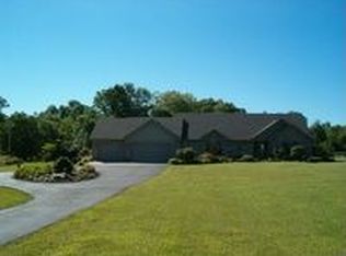 2273 Roaming Hills Dr, Richmond, IN 47374