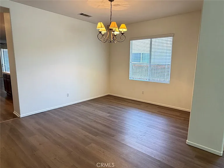 36168 Leeds St — Photo 11