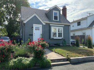 64 Pershing St, Cranston, RI 02910