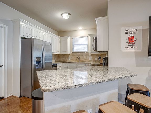 4th image of 3113 Waits Ave #3113