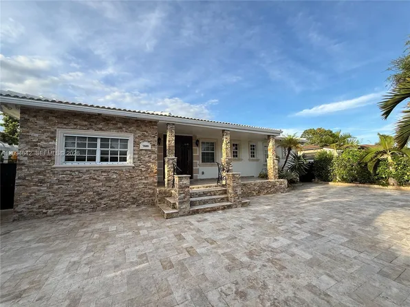 3889 NW 5th St, Miami, FL 33126