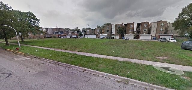 1st image of 1822 S Komensky Ave
