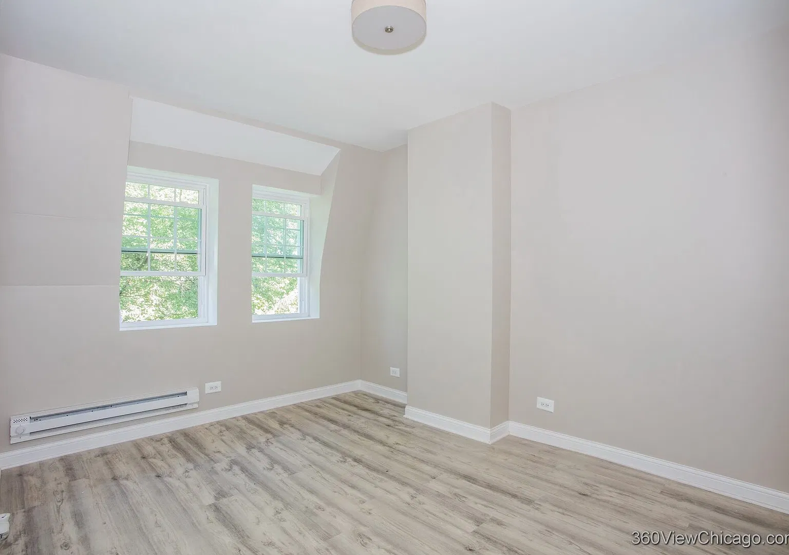 2 bed, 600 sqft, $1,325 — Photo 3