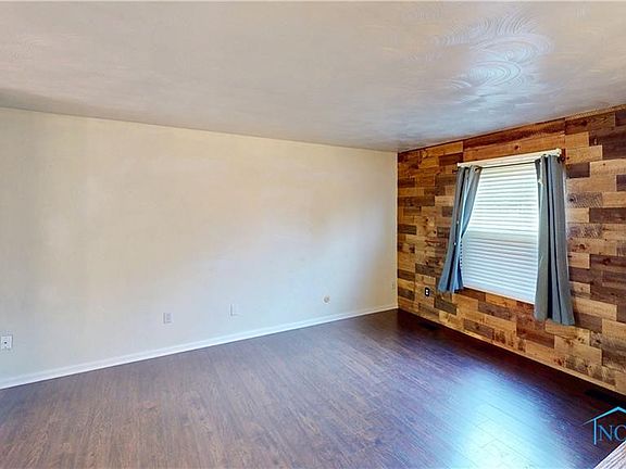 5th image of 2535 Eden East Dr