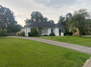 105 S Whipps Mill Rd, Hurstbourne, KY 40222