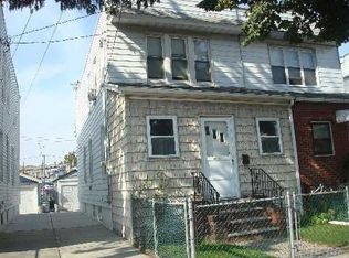 10636 95th St, Jamaica, NY 11417