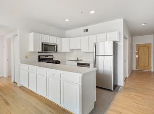 724 S Wolfe St APT 3B, Baltimore, MD 21231