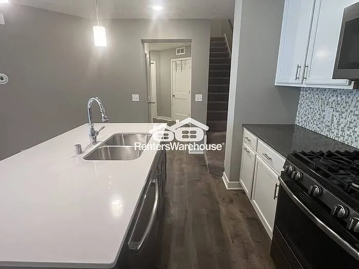 19490 Butternut Ct — Photo 4