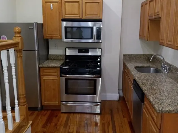 227 Roxbury St APT 2, Boston, MA 02119