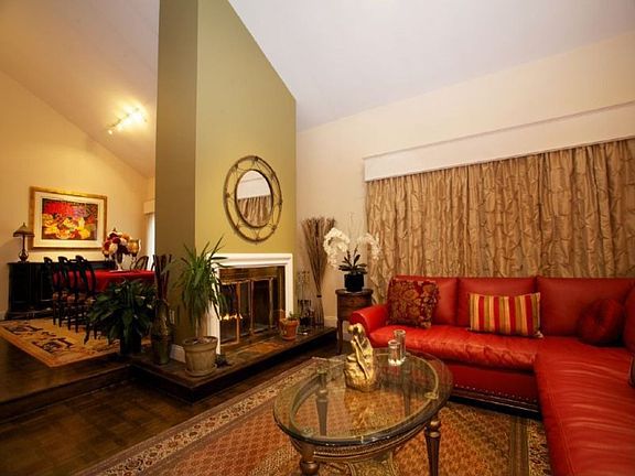 3rd image of 5 Sandburg Ct #805