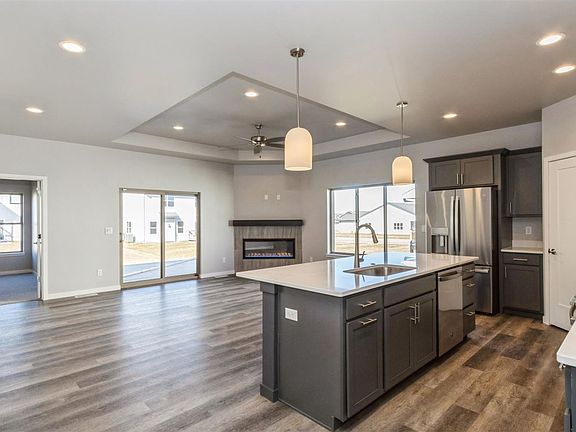 5th image of 775 Clark Ave