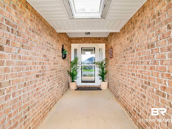 4th image of 2701 Hampton Park Cir
