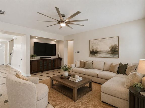 3rd image of 10107 MALPAS POINT