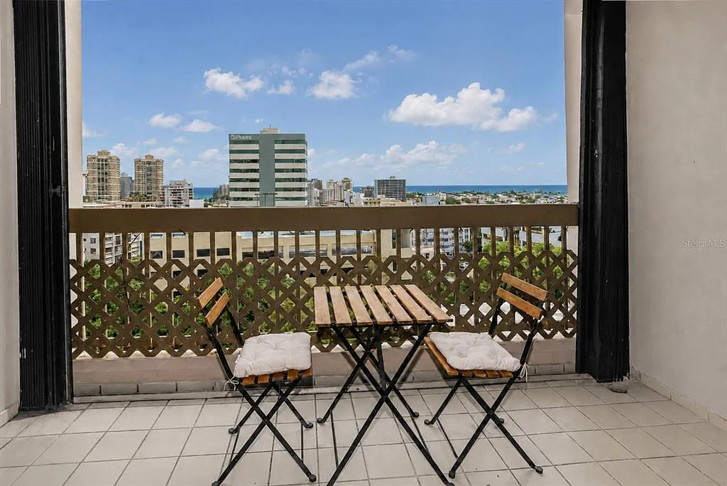 2 bed, 2.0 bath, 1200 sqft, $3,000 — Photo 4