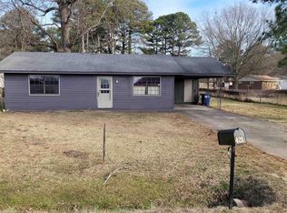 421 S Cherry St, Beebe, AR 72012