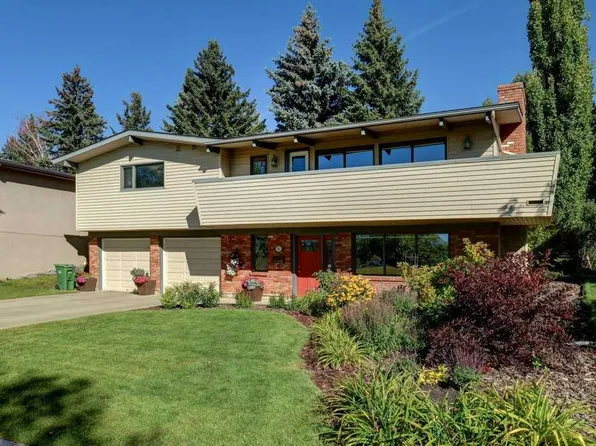 6 S Vardana Pl NW, Calgary, AB T3A 0C5