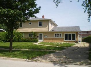 430 Alcoa Ln, Hoffman Estates, IL 60169