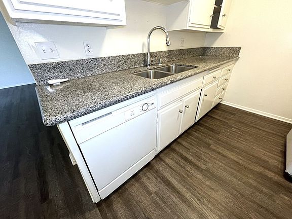 4th image of 11771 National Blvd APT 6