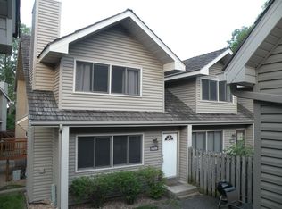 5439 E Brenner Pass, Fridley, MN 55432