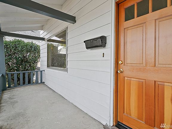 2nd image of 4527 S Park Ave