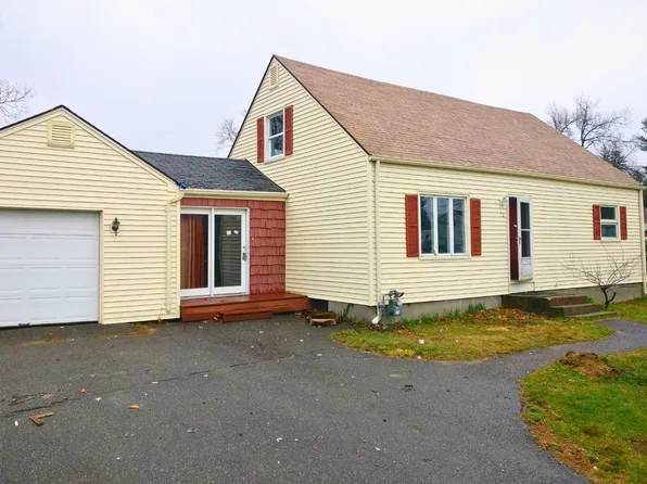 72 Westbrook Dr, Springfield, MA 01129