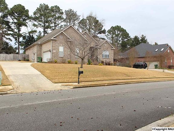 2nd image of 7018 Pinyon Pine Ln SE