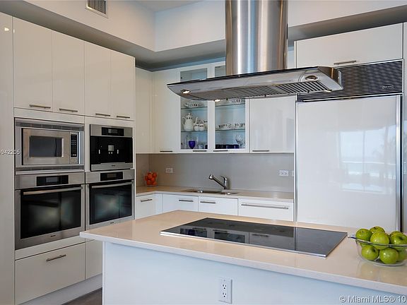 3rd image of 6799 Collins Ave APT 206