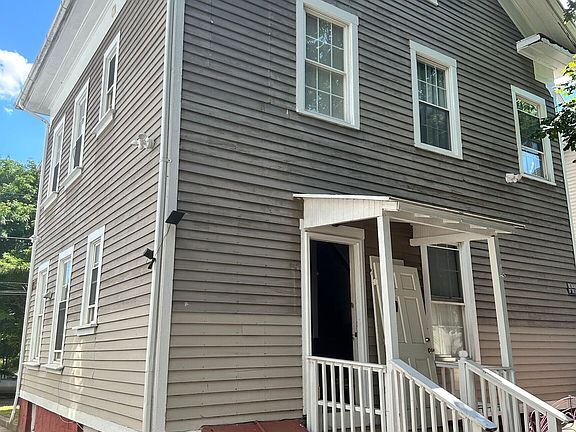 3rd image of 189 Putnam St