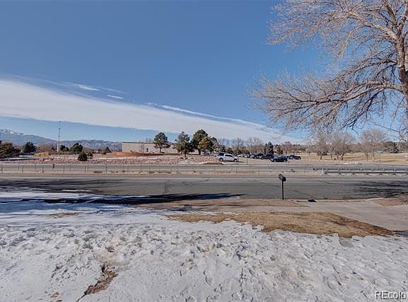 4th image of 4875 Meadowland Blvd