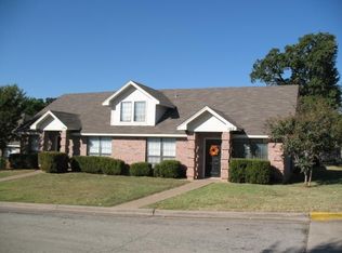109 O'Brien Ct, Weatherford, TX 76086