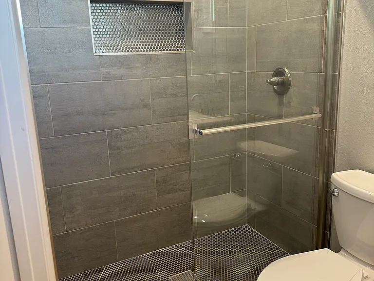 2302 E Loyola Dr — Photo 15