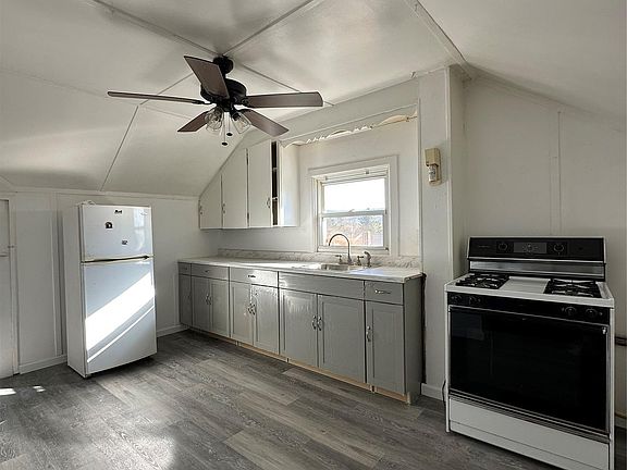 5th image of 9 Elizabeth St #3