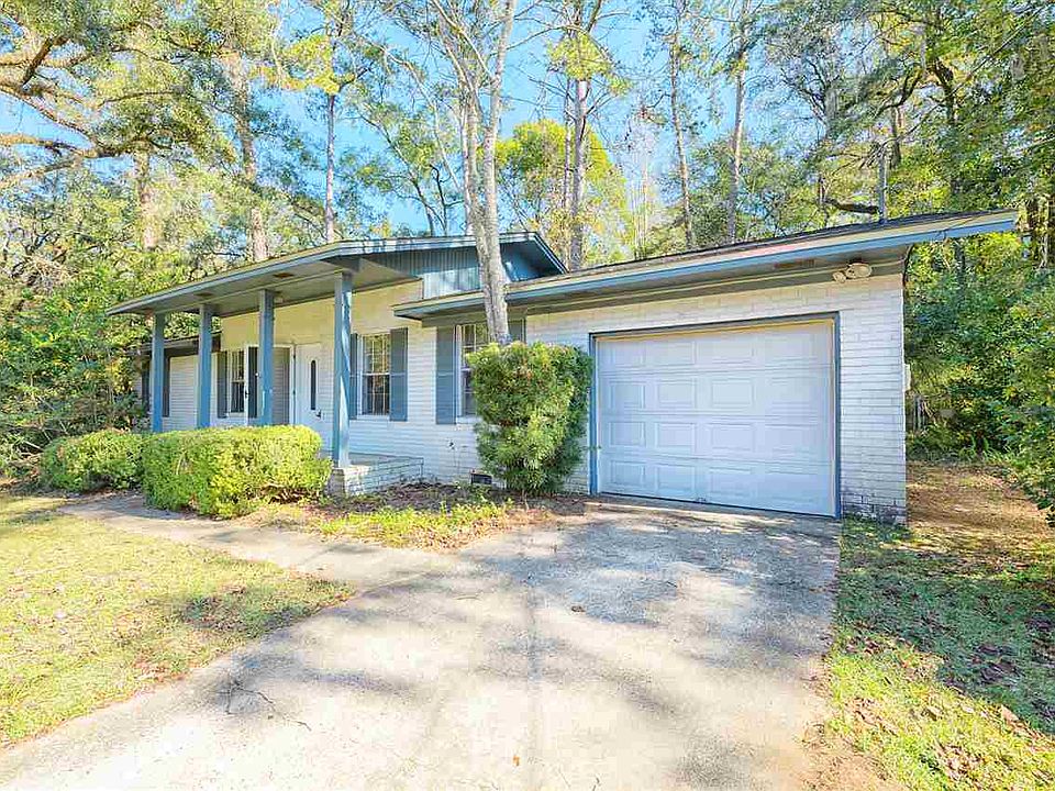 1st image of 2327 Vincent Dr