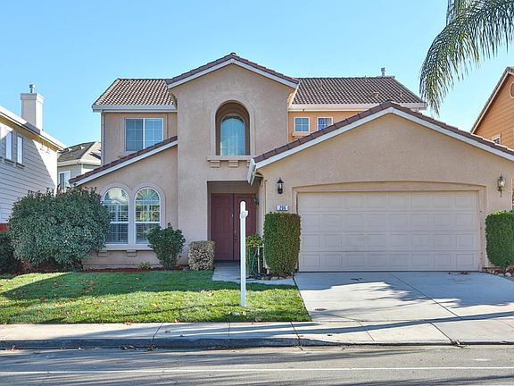 4th image of 206 Barcelona Dr
