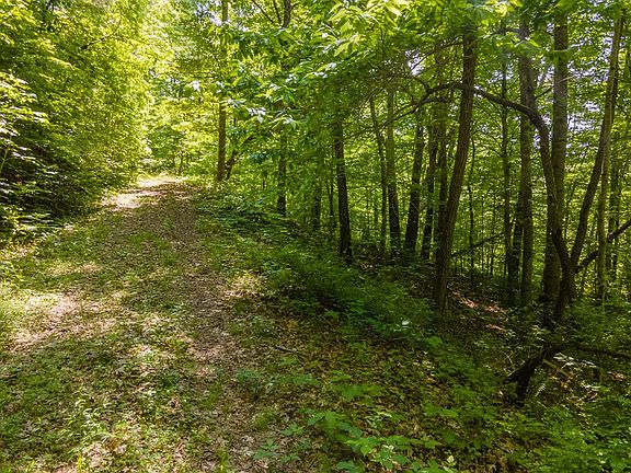 4th image of 2 Corbin Cove Dr #3