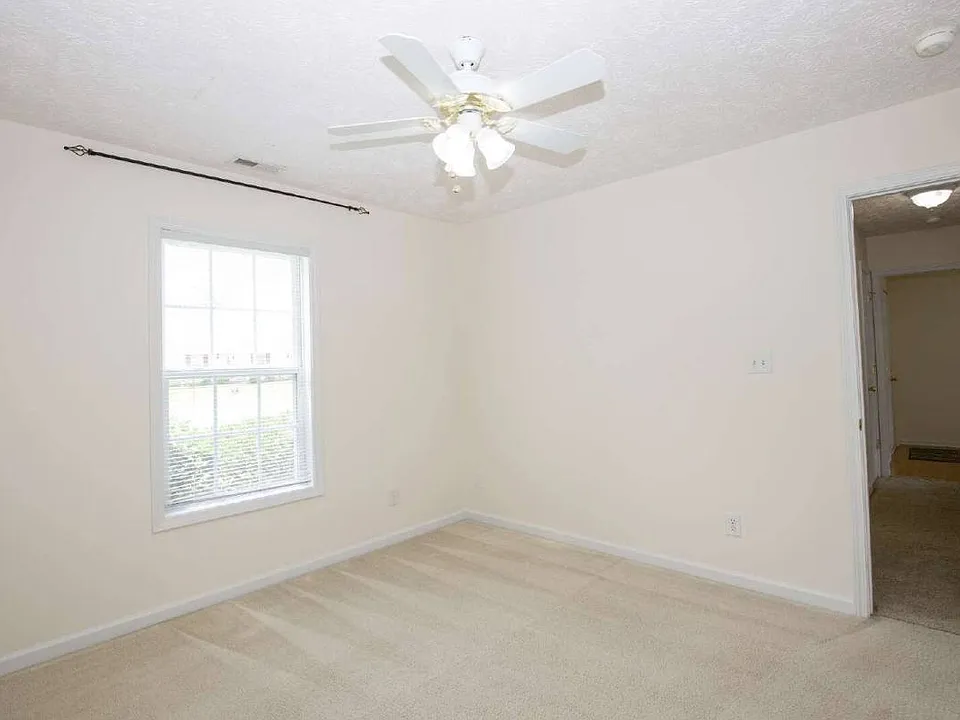 106 Harvest Ln