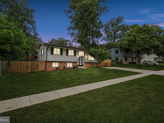 3rd image of 13710 Arctic Ave
