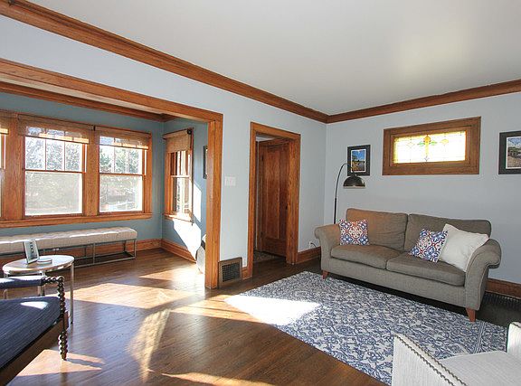 3rd image of 940 Gunderson Ave