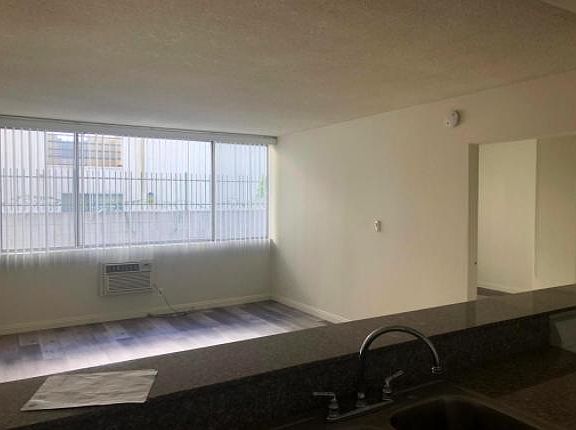 3rd image of 11139 Acama St
