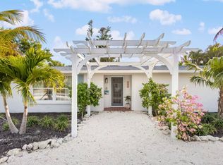 6960 Poinsetta Ave, Longboat Key, FL 34228