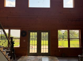 13820 Shilo Cemetery Rd, Whittington, IL 62897